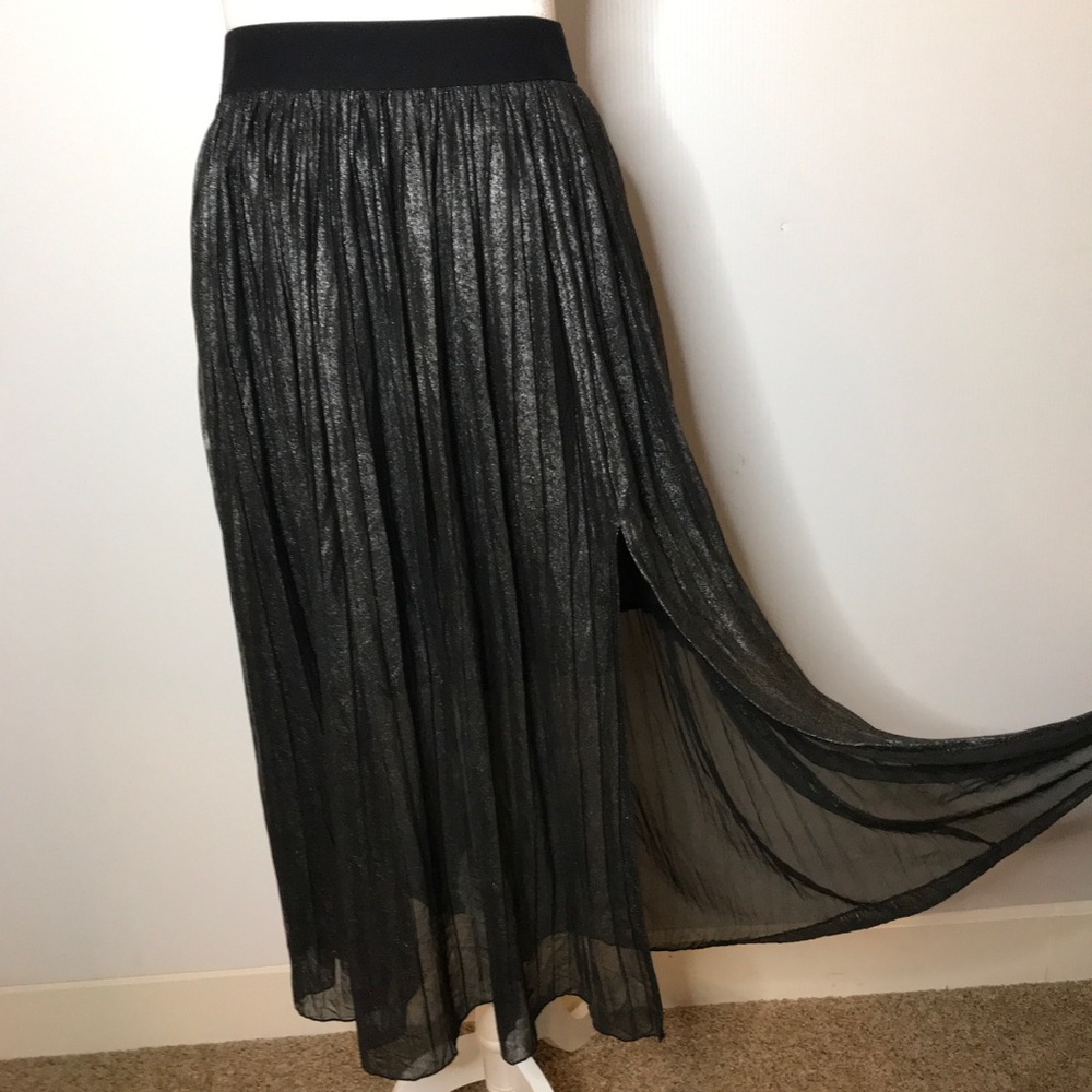 Sanctuary Pleated Silver Skirt - Size: S - Silver - Picture 4 of 15